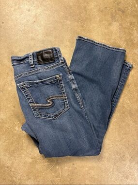 Men's Silver Jeans Dark Blue Denim with Tan Stitching W 32/ L30
